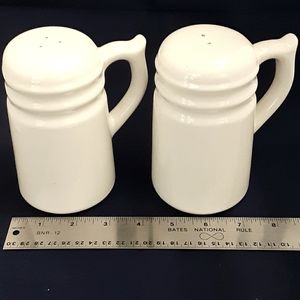 Salt & pepper shakers